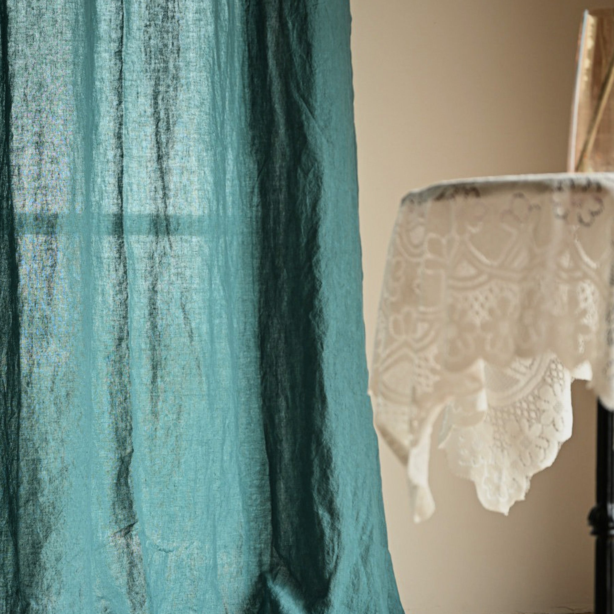Distressed Linen|Sample