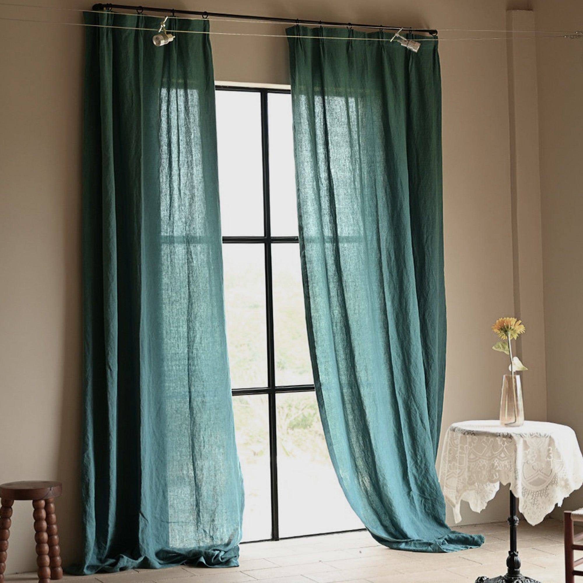 Distressed Linen|Sample